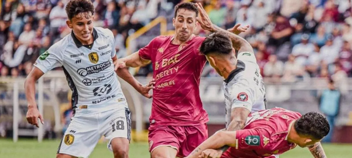 Saprissa lleva más de 15 años sin derrotas ante Liberai (Deportivo Saprissa).