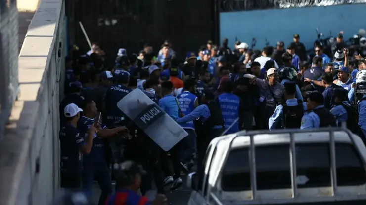 En la previa del Clásico Nacional hubo una gran balacera.