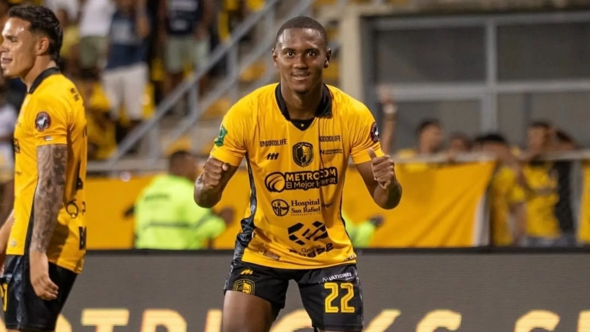 Alajuelense va de nuevo por Hudson. (Foto: Teletica)