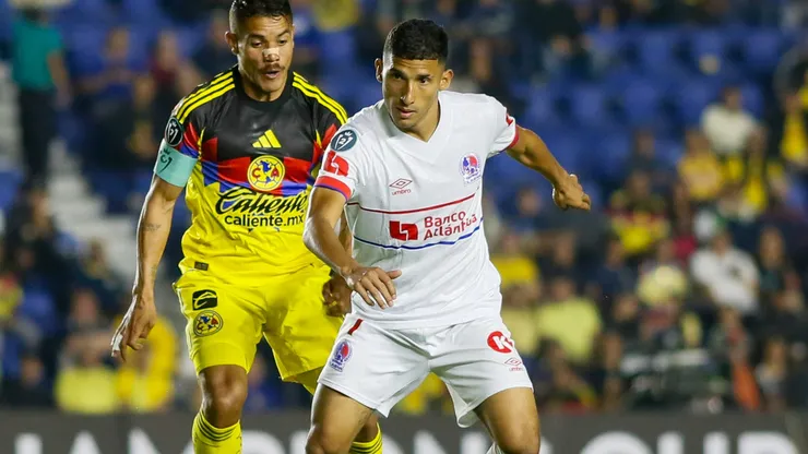 José Mario Pinto sigue sin renovar con Olimpia y el club le busca solución. Foto: X Olimpia.