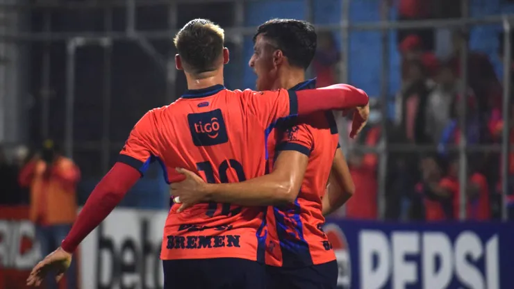 Los rojos ganan el Clásico