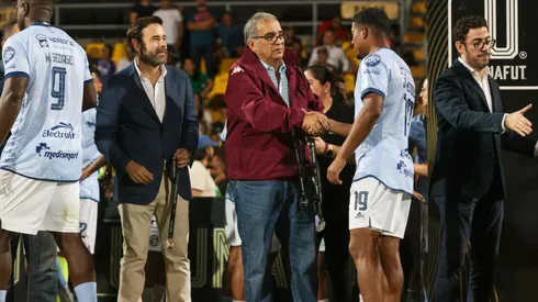 Artavia festejó su primer título como presidente de Saprissa.