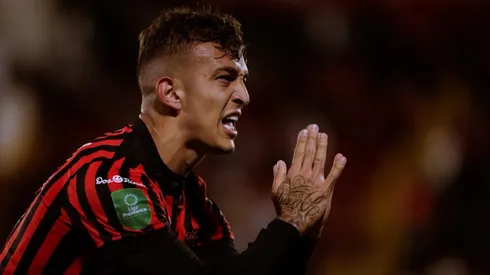 Se reaviva la polémica con Kenneth Vargas.