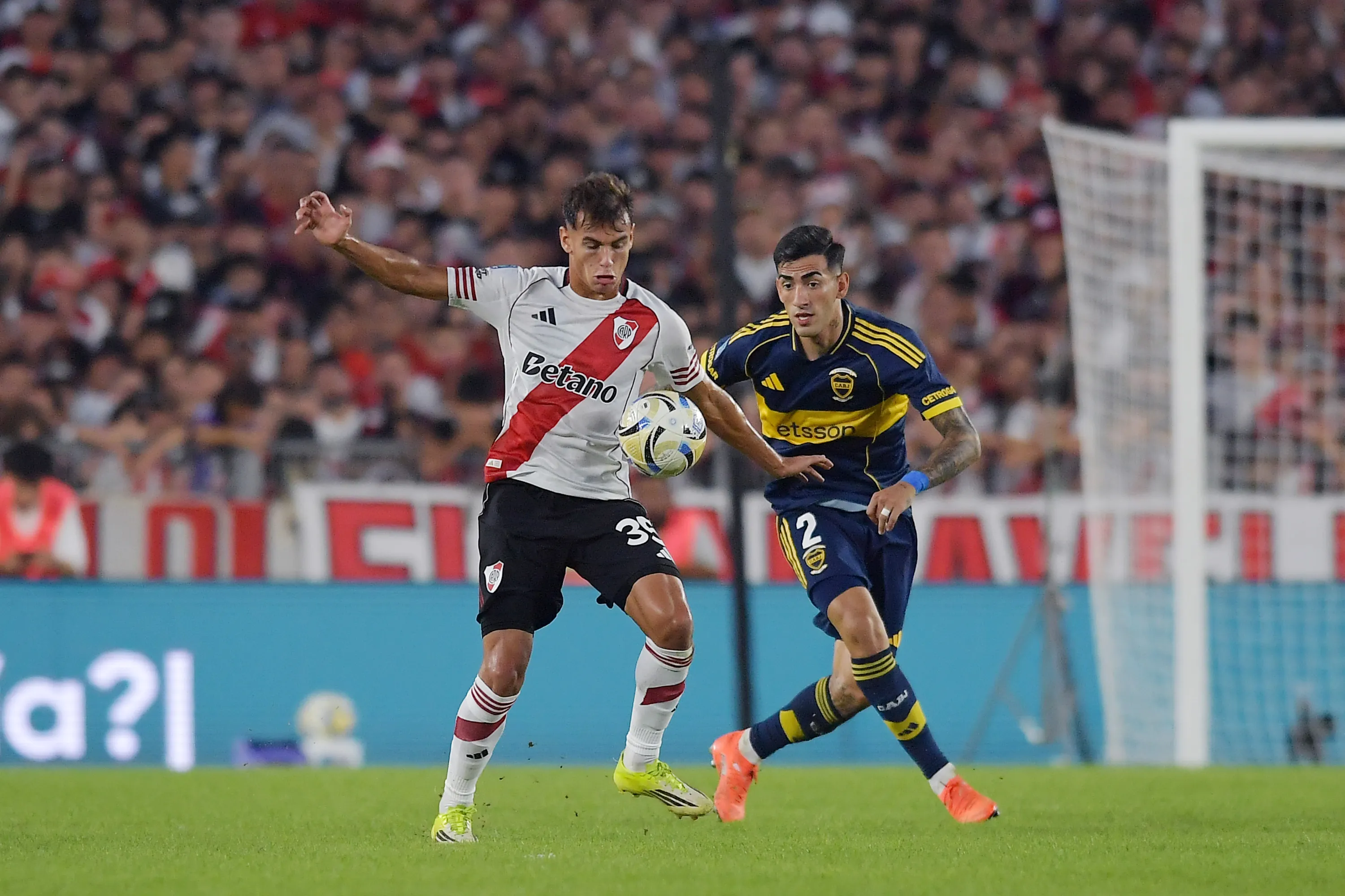 Di Lollo estuvo impasable en el Monumental (Getty Images).