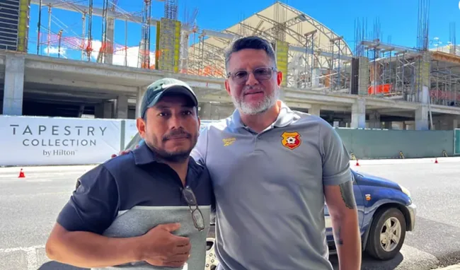 Jafet Soto recibió al trabajador accidentado (Herediano / La Teja).