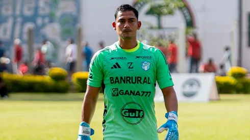 El arquero sorprendió a la conferencia de prensa.
