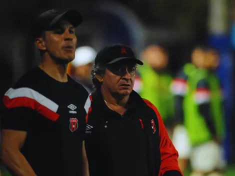 Desde Alajuelense sentencian su futuro: esto pasará con Wardy Alfaro si Machillo Ramírez se va