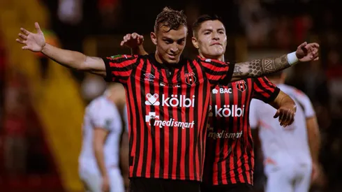 Alajuelense goleó a Puntarenas.