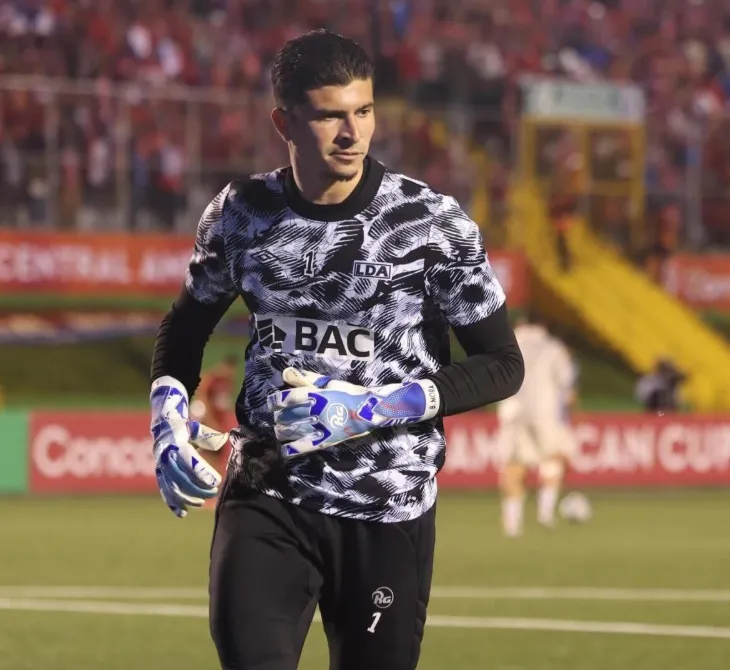 Bayron Mora ya demostró estar a la altura del arco manudo (LDA).