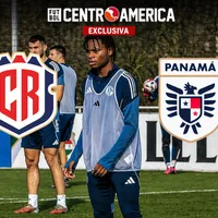 Elijah Nelson responde si elegirá a Costa Rica o Panamá mientras entrena con el Schalke