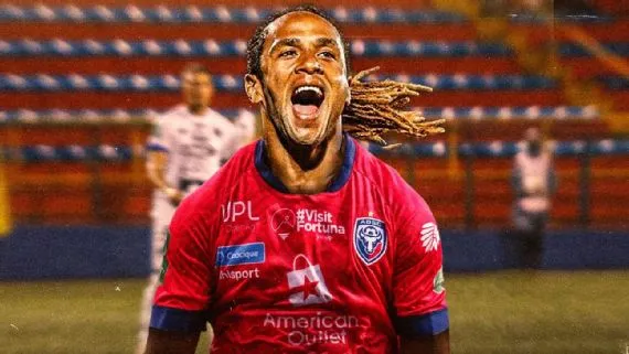 Jonathan McDonald con San Carlos