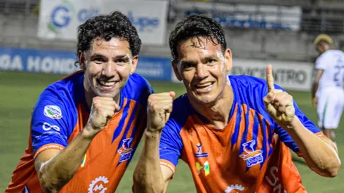 Roberto Moreira destacó con Motagua, pero no alcanzó su mejor rendimiento en los Lobos UPNFM. Foto: Lobos UPNFM.