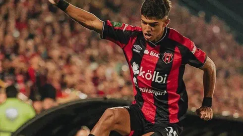 Isaac Badilla confirma la noticia que todo Alajuelense esperaba sobre su grave lesión