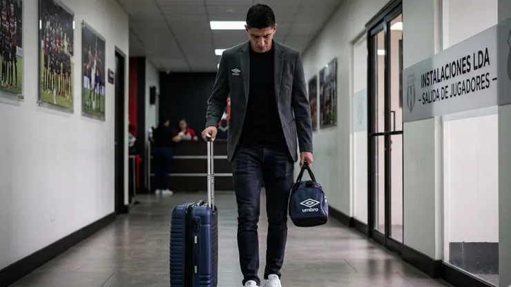 Ángel Zaldívar tendría los días contados en Alajuelense.