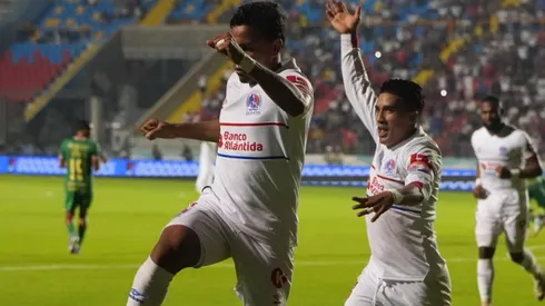 Edwin Rodríguez y Micahell Chirinos marcaron ante Marathón.