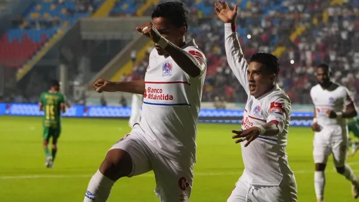 Edwin Rodríguez y Micahell Chirinos marcaron ante Marathón.