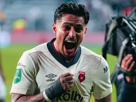 Carlos Vela da pistas sobre la decisión que tomaría Ronald Matarrita
