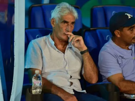 Ernesto Corti señala a los jugadores de Alianza luego de su sorpresiva renuncia
