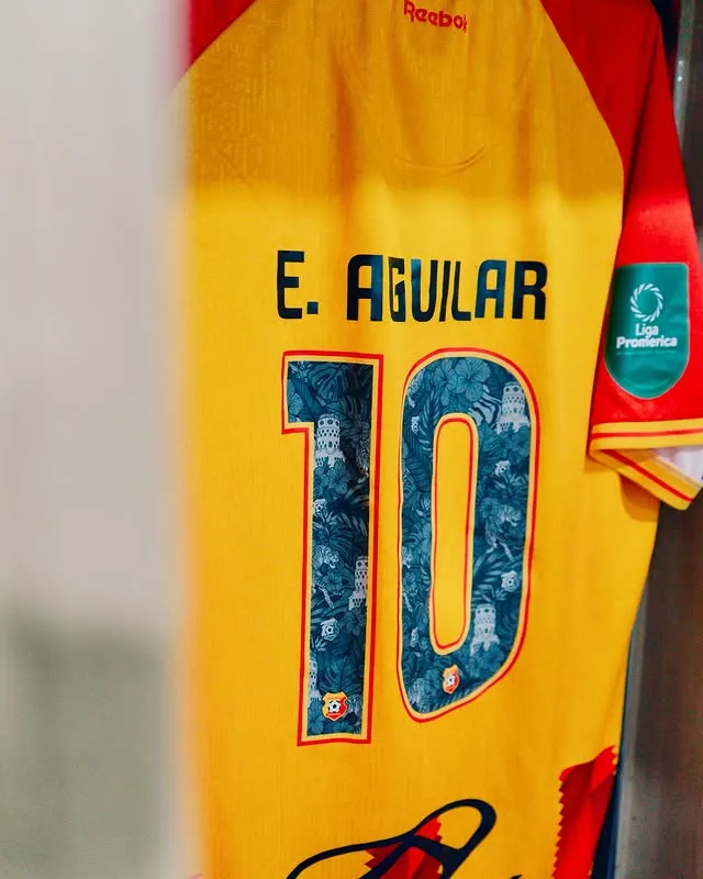 (CS Herediano).