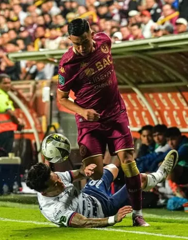 Los primeros partidos de Bancy Hernández despertaron una enorme ilusión entre los morados (Instagram).