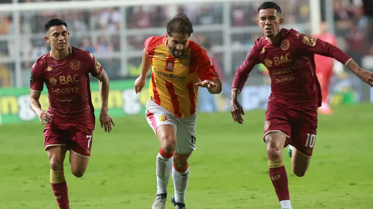 Los morados hicieron valer la localía y ganaron la final de ida.