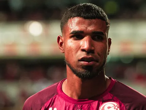 Saprissa castiga a Gerald Taylor por su gesto obsceno a Elías Aguilar
