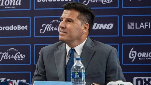 El entrenador giró su primera nómina