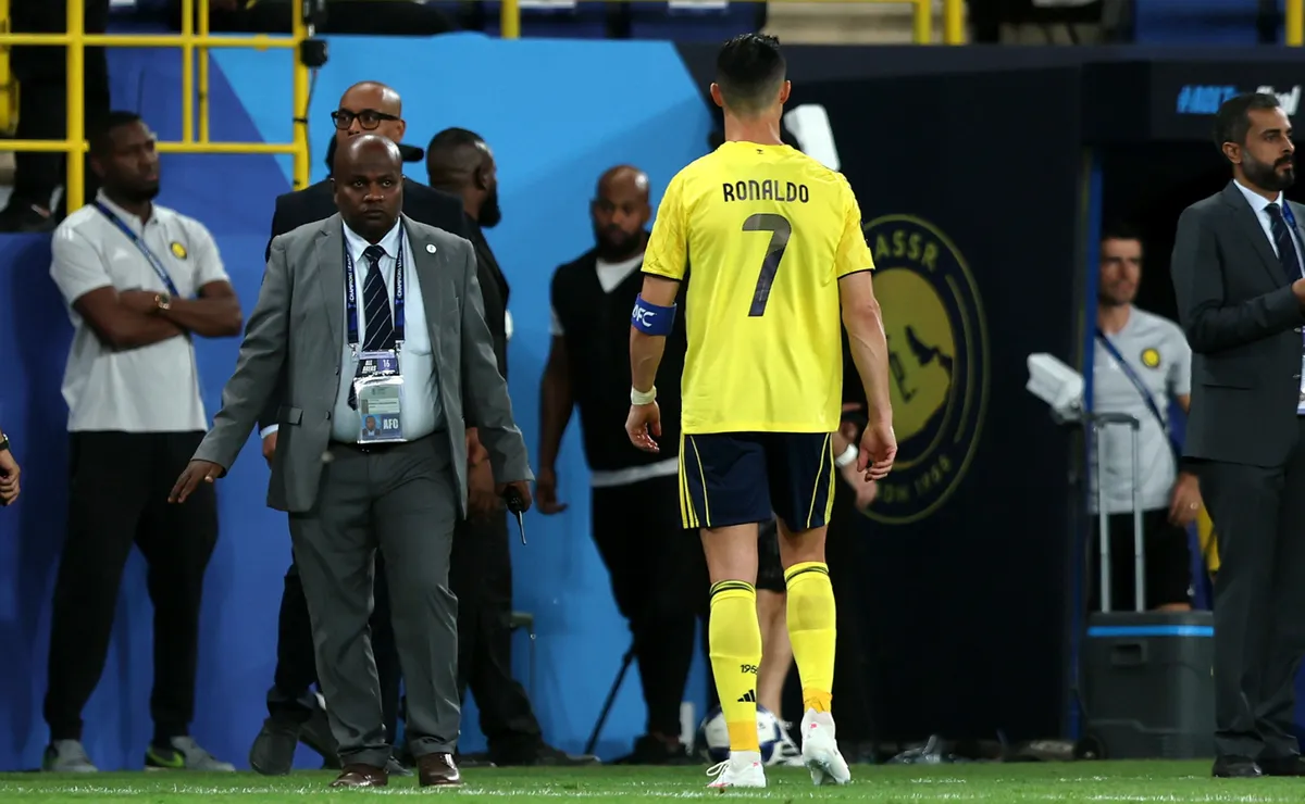 Cristiano Ronaldo comete un repudiable gesto en Al-Nassr tras caer en la  final - Futbol Centro America