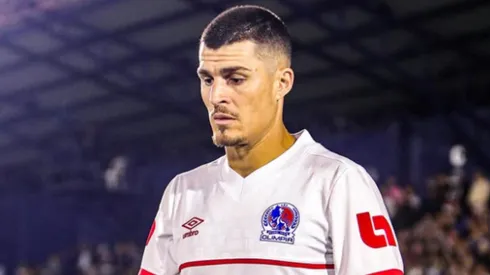 Facundo Queiróz no seguirá en Olimpia.