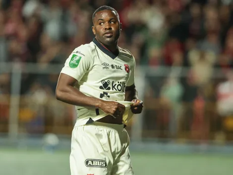 Alajuelense confirma que sucederá con Joel Campbell