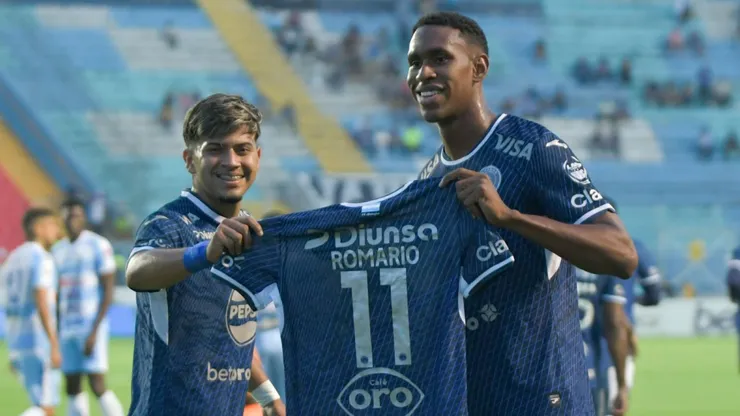 Motagua ganó a Génesis con goles de Giancarlos Sacaza y Clever Portillo.