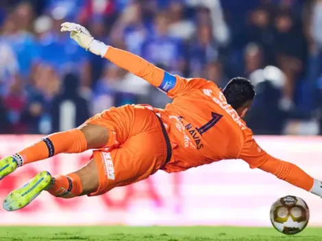 Keylor Navas mantiene con vida a Pumas ante Cruz Azul en la ida de la final