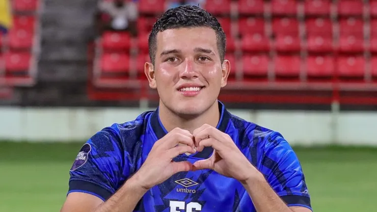 El delantero salvadoreño podría tener su segunda experiencia como legionario.
