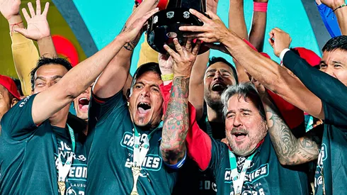 Los rojos se ubican en la cima