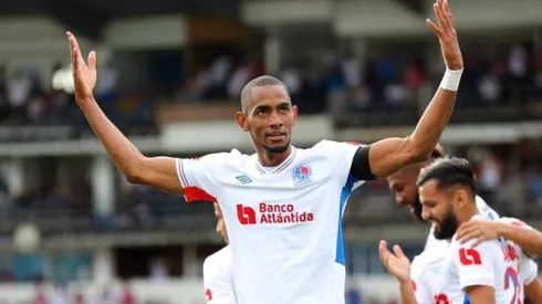 Jerry Bengtson tendrá un nuevo club en la Liga Nacional de Honduras. Foto: Grupo Opsa.