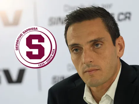 Saprissa lo echó hace 154 días y sigue cobrando: el polémico negocio de Sergio Gila