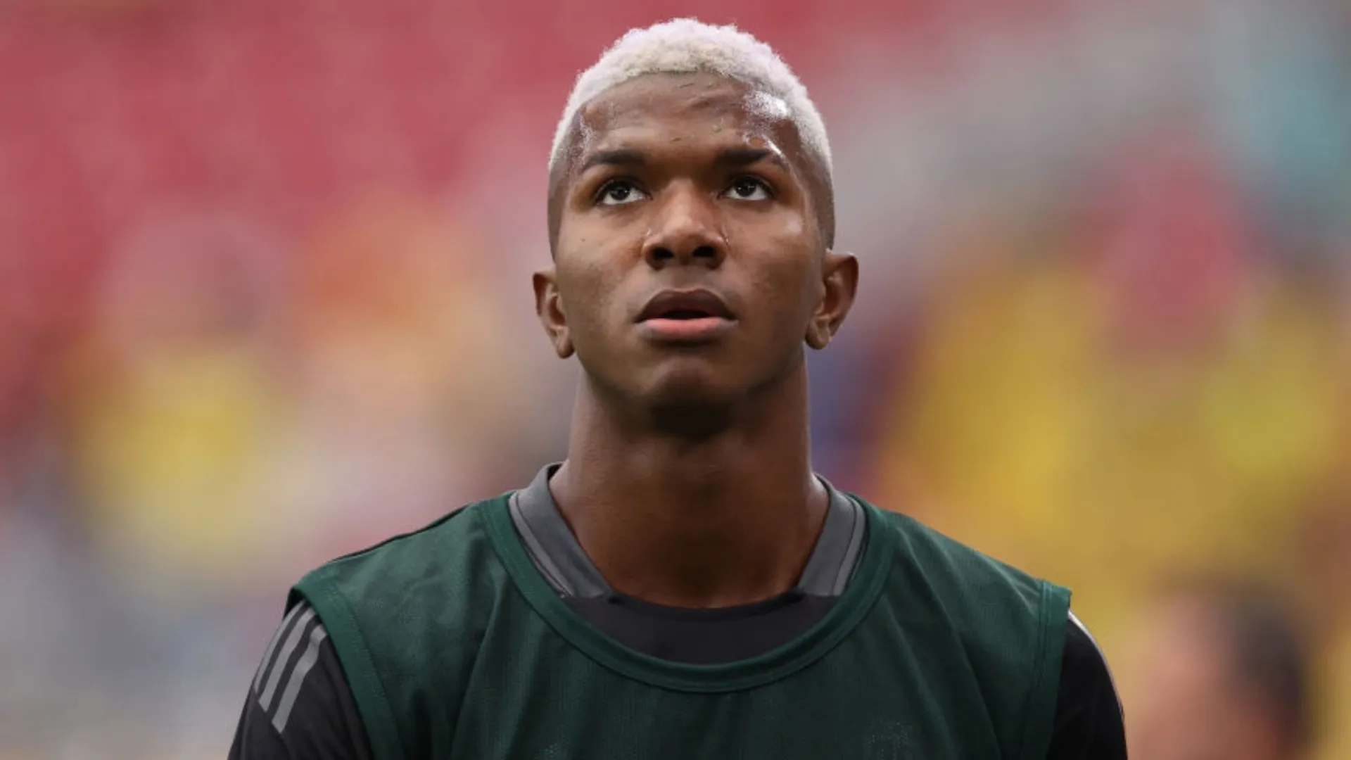 La ficha de Jeyland Mitchell podría volver a cambiar de dueño (Instagram).