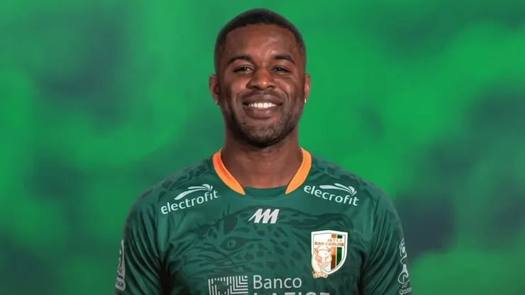 El jugador se adaptó a la situación financiera del equipo.