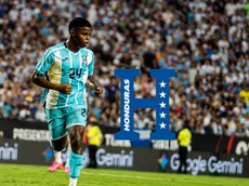 Lo primero que hizo Keyrol Figueroa tras debutar con la Selección de Honduras