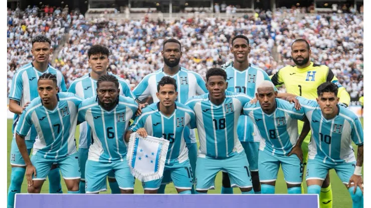 El once inicial de la Seleción de Honduras previo al amistoso ante Argentina. Foto: FFH.