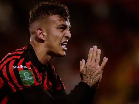 Alajuelense hace oficial la salida de Kenneth Vargas: "Los manudos deben pagar"