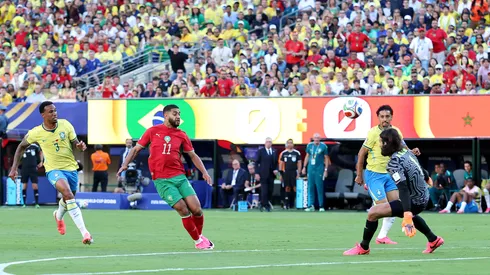 El momento en el Saibari define por encima de Alisson.