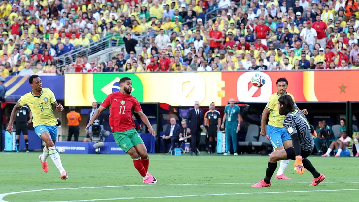 El momento en el Saibari define por encima de Alisson.