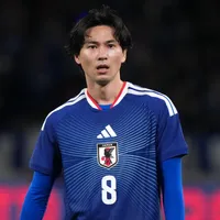 ¿Por qué no juega Minamino en el debut de Japón?