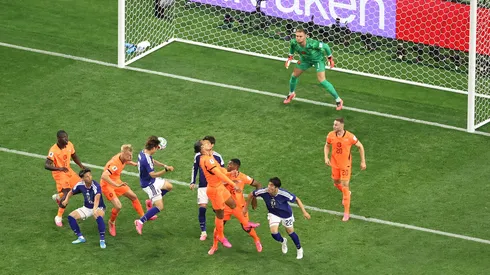 Ogawa anota el 2-2 de cabeza.