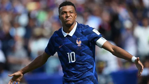 Mbappé marcó doblete ante Senegal.