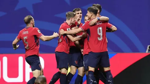 República Checa celebrando su gol ante Sudáfrica.