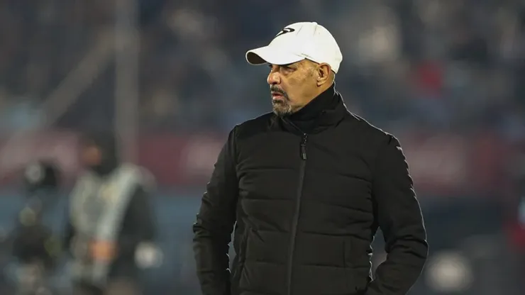 Los cremas aún esperan a su técnico