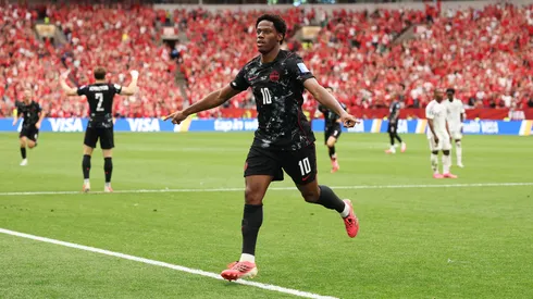 Canadá golea a Qatar
