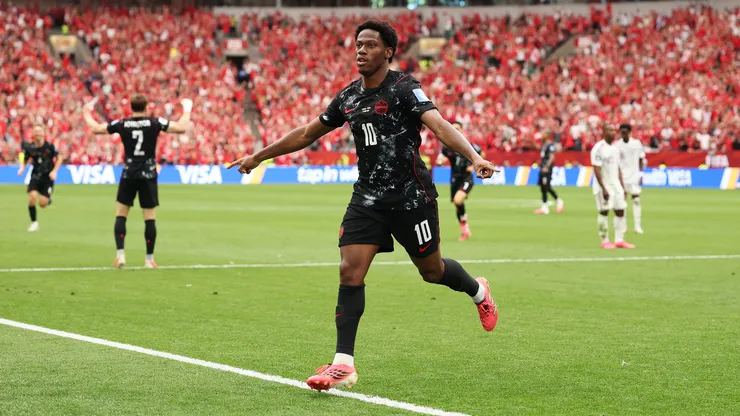 Canadá golea a Qatar